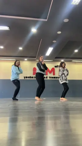 Found the practice video of the dance video you guys have loved so much! ✨ @Ashma Budhathoki @Karishma Kc  . . . #yehishqhaaye #dance #bollywood #trending #practice 