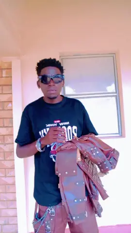 Ajwa Pig Wangi video is coming out soon #Luomusic #newmusic #goodvibes #Mrberrymusic @melodyglosh2 @chosen one 🥰 @angel vixxx 