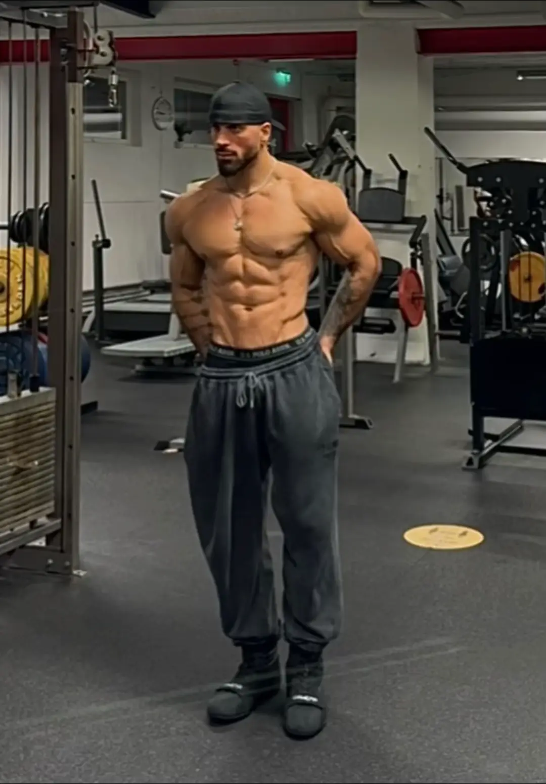 #foryou #hotbody #FitTok #gymboy 