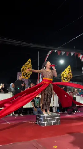 kualem mba din🥸@Dinda Laras #karnavalsoundsystem #masukberanda #malang #fyp #fypviral 