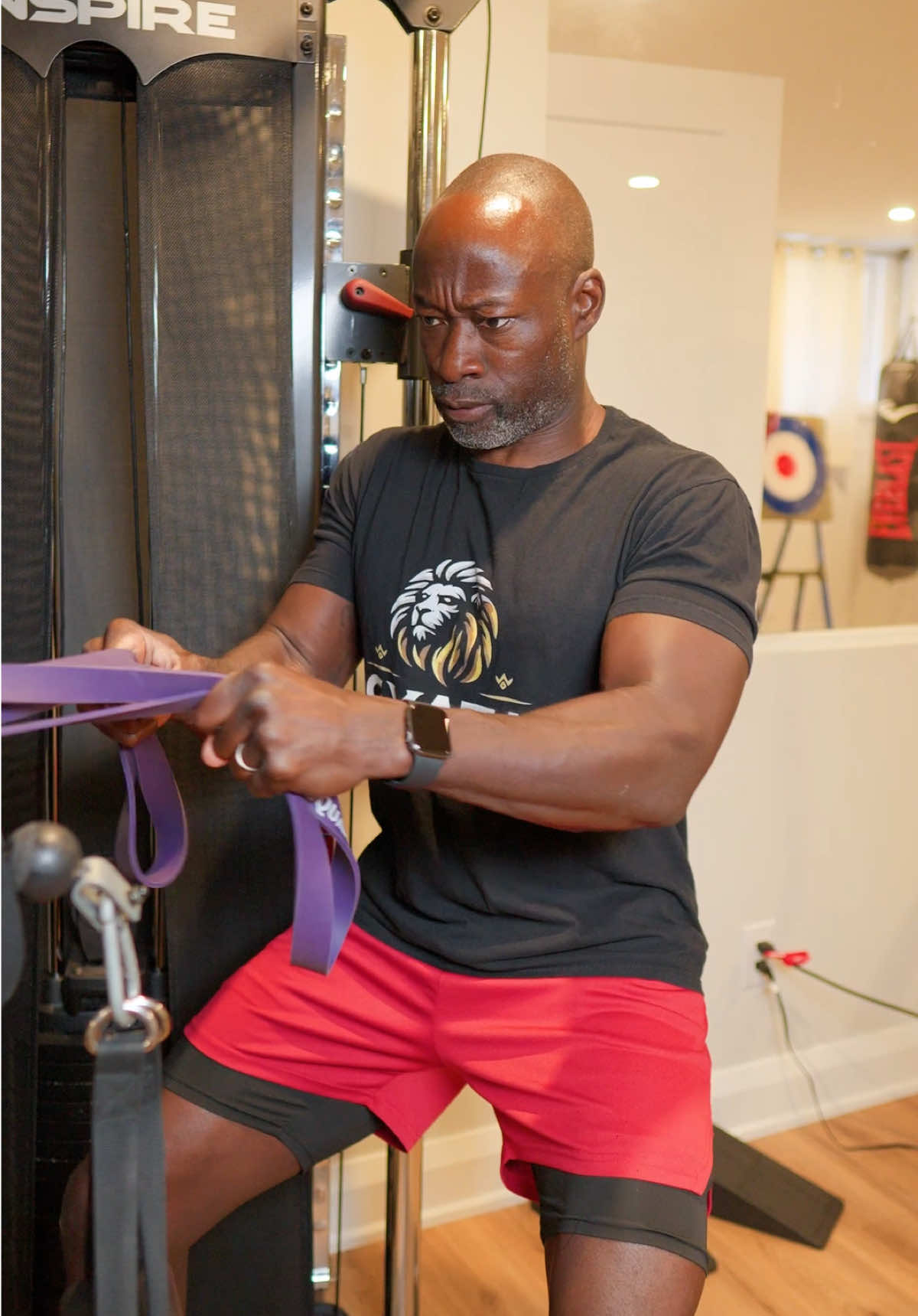 𝗗𝗮𝘆 𝟲: 𝗕𝗮𝗻𝗱 𝗗𝗲𝗮𝗱𝗹𝗶𝗳𝘁𝘀 + 𝗥𝗼𝘄𝘀 Back! Legs! Power! Step on the band, pull it up, row it Back. 10 minutes. No excuses. LET’S GO! . . . . #tabata #tabataworkout #homeworkout #fitnessmotivation #healthylifestyle 
