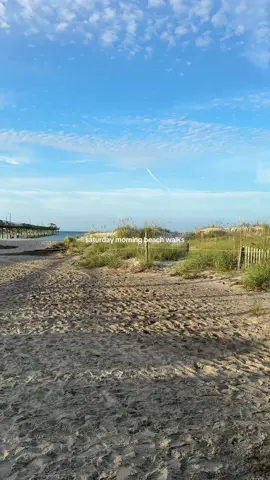 a perfect saturday morning 💛 #beachvibes #eastcoastsummer #beachwalk #beachaesthetic #eastcoastlifestyle 