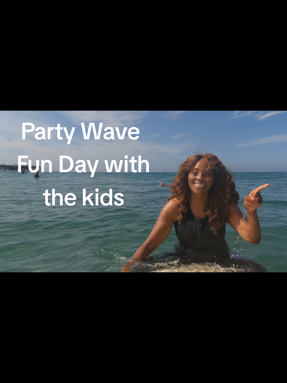 You know its summer when its a Party Wave Day at the beach... Finally warm, clear waters and sunny days with mushy playful waves... #feelslikesummer #beachvibesonly #beachdayeveryday #august 
