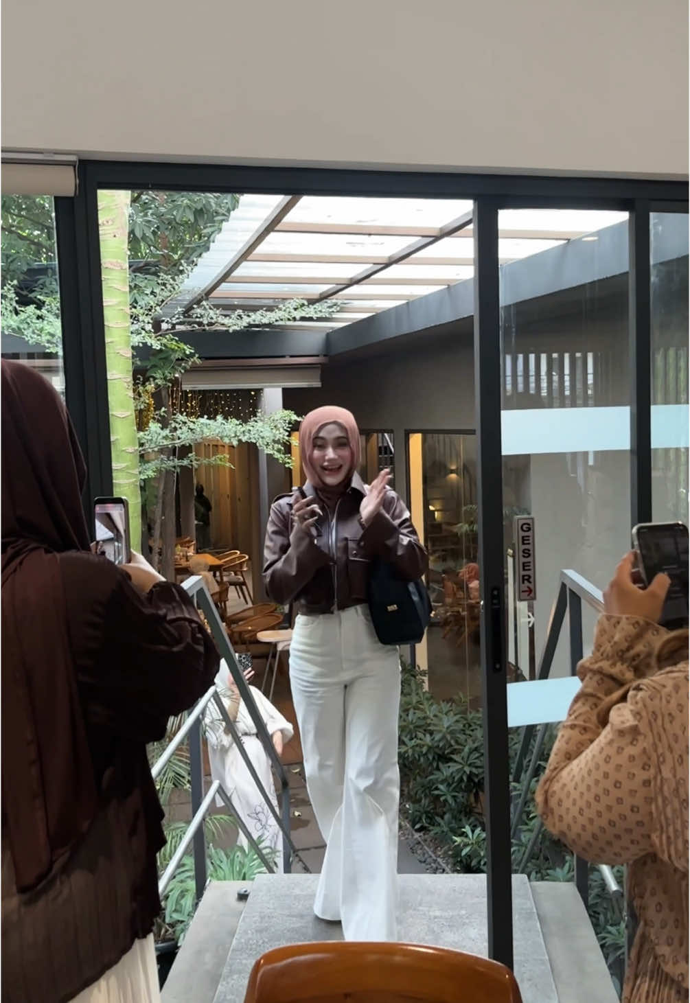 MashaAllah tabarakallah… Akhirnya anak bawang ngerasain bridal shower juga👰🏼‍♀️🤣🤍