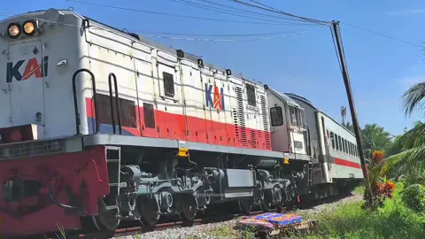 Minang asik😝 #fyp #keretaapi #divre2sumbar #railfansindonesia #trend 