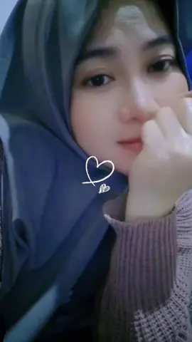 assalamu'alaikum 🙏,  lupakan yg menyakitkan...  met malam 🤗🌿