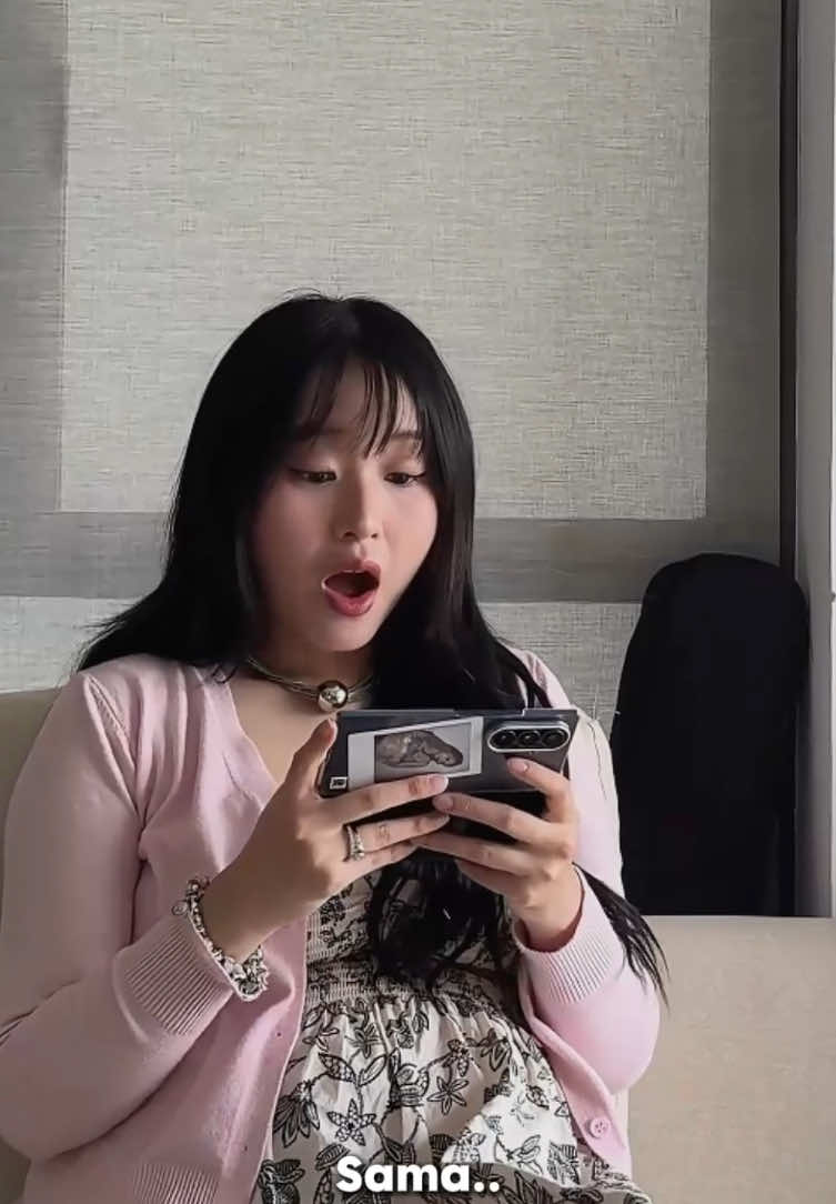 Me time aku tuh simpel banget guys… rebahan, ngemil, terus main Magic Chess Go Go 🤭 Season 3 ini makin seru karena ada Synergy terbaru yaitu Luminexus dan Aspirant yang bikin combo makin kompetitif!  Gak hanya itu, ada juga Line up rekomendasi terbaru dan fitur Go Go Auction yang bikin permainan makin seru! Kalian udah coba belum? 👀 @MCGG ID  #MagicChessGoGo #MCGG #GoChessGo #MCGGIDCreators #MCGGIDS3
