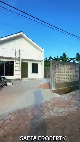 Ada ya ? Rumah Tipe 51 dan Luas tanah 147 m2 HARGA 300 JT SAPTA PROPERTY  /sutoNo WA 0852 7171 1723 Lokasi km 11 Ganet jl satria Kota Tanjungpinang OtW pembangunan dah bisa booking Spek rumah elit PREMIUM 2 kamar tidur dan 1 kamar mandi 1 rumah 1 sumur Gdli (air lancar jaya) Sisa tanah belakang -+ 8m , depan +5m CarPort full keramik Pagar keliling 1 unit aC 1 pK KIPAS ANGIN KDK 1 unit tanki air Versi SIAP HUNi Sertifikat HAK MILIK #RumahDijualTanjungpinang #PerumahanTanjungpinang #RumahMurahTanjungpinang #RumahSubsidiTanjungpinang #PerumahanBaruTanjungpinang 