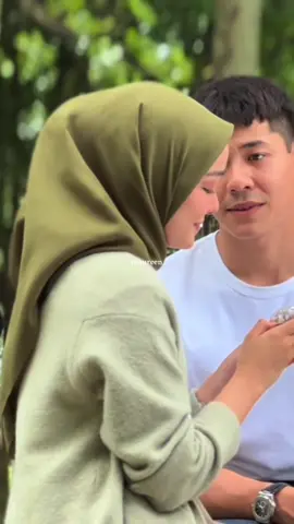 the way he stares at Radwa with full of love... @Meerqeen @Qasqasss  #thariqridzuwanhistreasure #thariqridzuwan #husniyaradwa #meerqeen #qasrina #meerqas