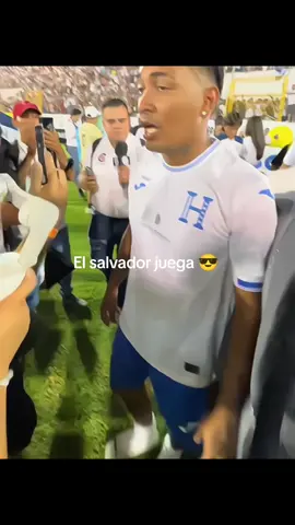 EL SALVADOR JUEGAAAAA🗣️ #HONDURAS #ELSALVADOR #futbol⚽️ #tiktokers #fouryoupage 