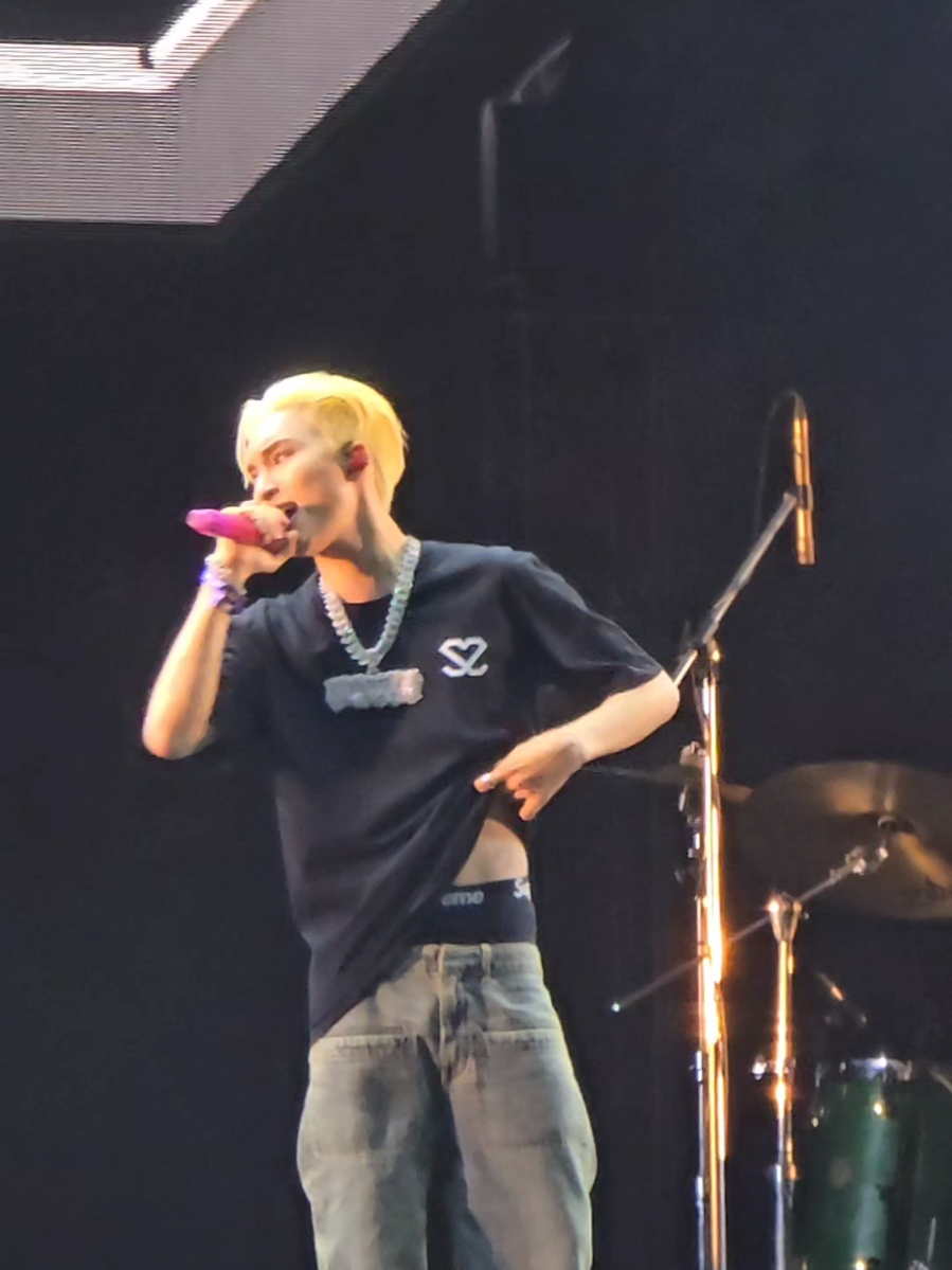 Step up🔥🔥  @Noeul  Sunset at SummerSonic #S2xSummerSonicBKK #S2TheSunset #Horizone #Noeulnuttarat #MagentaBoy 