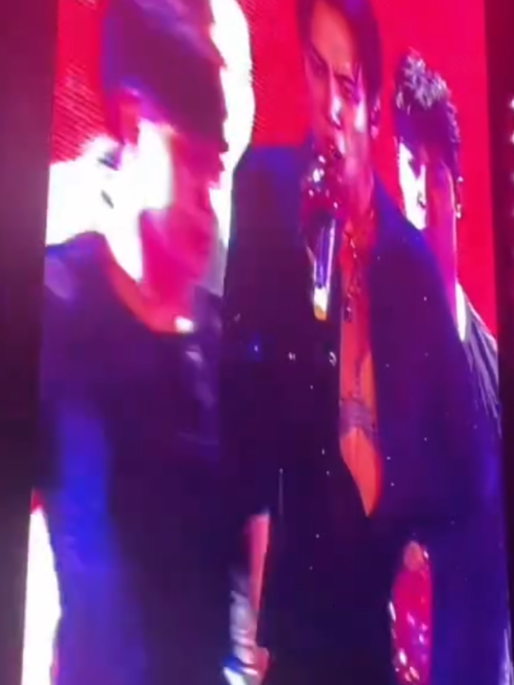 @DPR IAN So Beautiful today 8wonders Music Moments of Wonder 23 August in Hanoi  © djthousesauce24_ #dprian #christianyu #yubarom #mitoisreal 