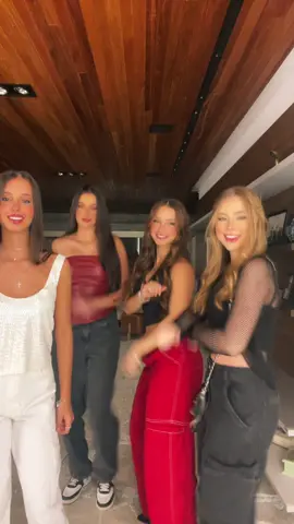 Minhas preferidas@antonellacmigliorini @Luana @vitoria.carvalhom #viralvideos #foryoupage #amigas #dancinha 