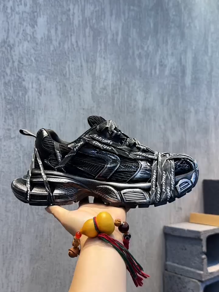 #秋季新款 #爆款休闲鞋 #潮鞋推荐 #男鞋 #潮鞋 #跟上潮流的休闲运动鞋 #百搭时尚潮流男鞋 #男鞋推荐 #夏季新款运动鞋 #这家鞋子好看还不贵 #透气舒适不臭脚 #夏季新款男鞋 #飞织透气运动鞋 #夏季新款男鞋网眼 #夏季新款凉鞋 #好看的鞋子并不贵