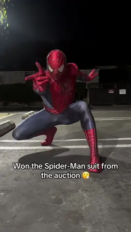 jk but this suit is amazing #spiderman #fyp #tobeymaguire #marvel #trending 