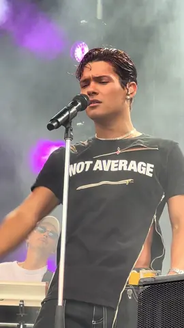 THE FUCKING VOCALS. STOP SLEEPING ON OMAR RUDBERG 🖤 #dying #omarrudberg #omar #bergen  #festival @OMAR 
