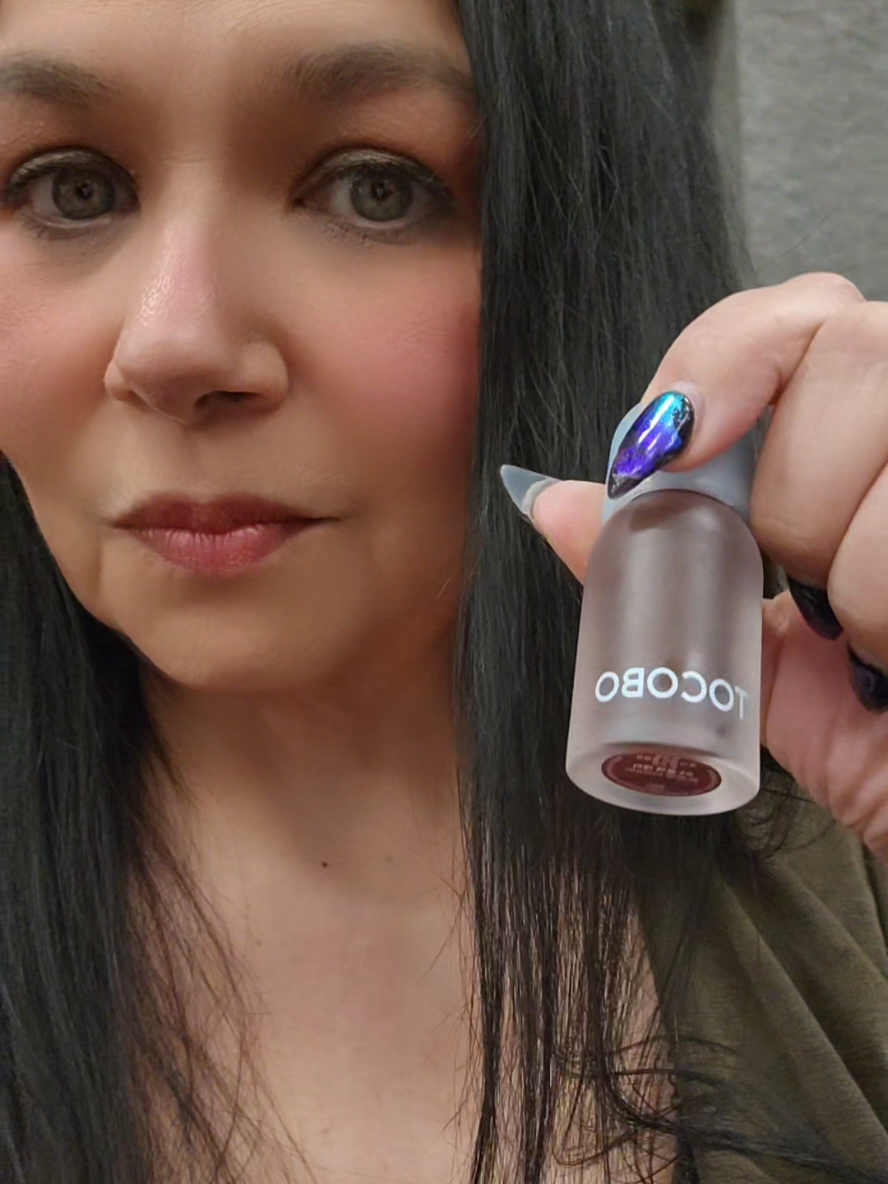Lip plumping you can feel and see! 💋 #tiktokshopcreatorpicks  #tocobo #beauty #plumpinggloss 
