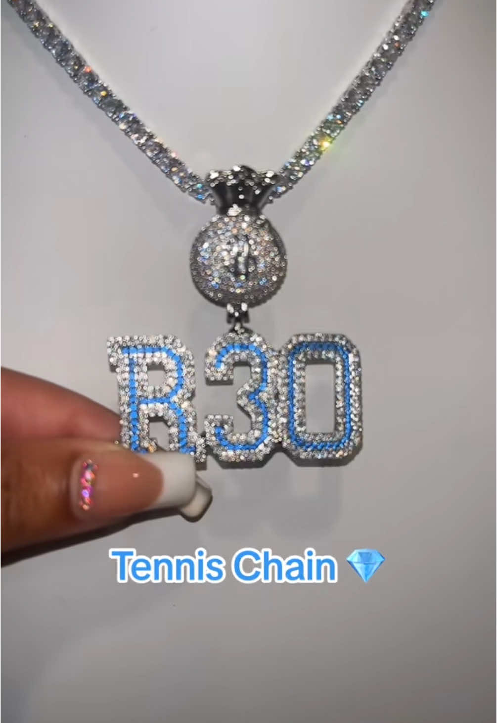 Copy this look🔥: Varisty name necklace with blue stones & a moneybag bail✨ #customjewelry #jewelrybusiness #fyp 