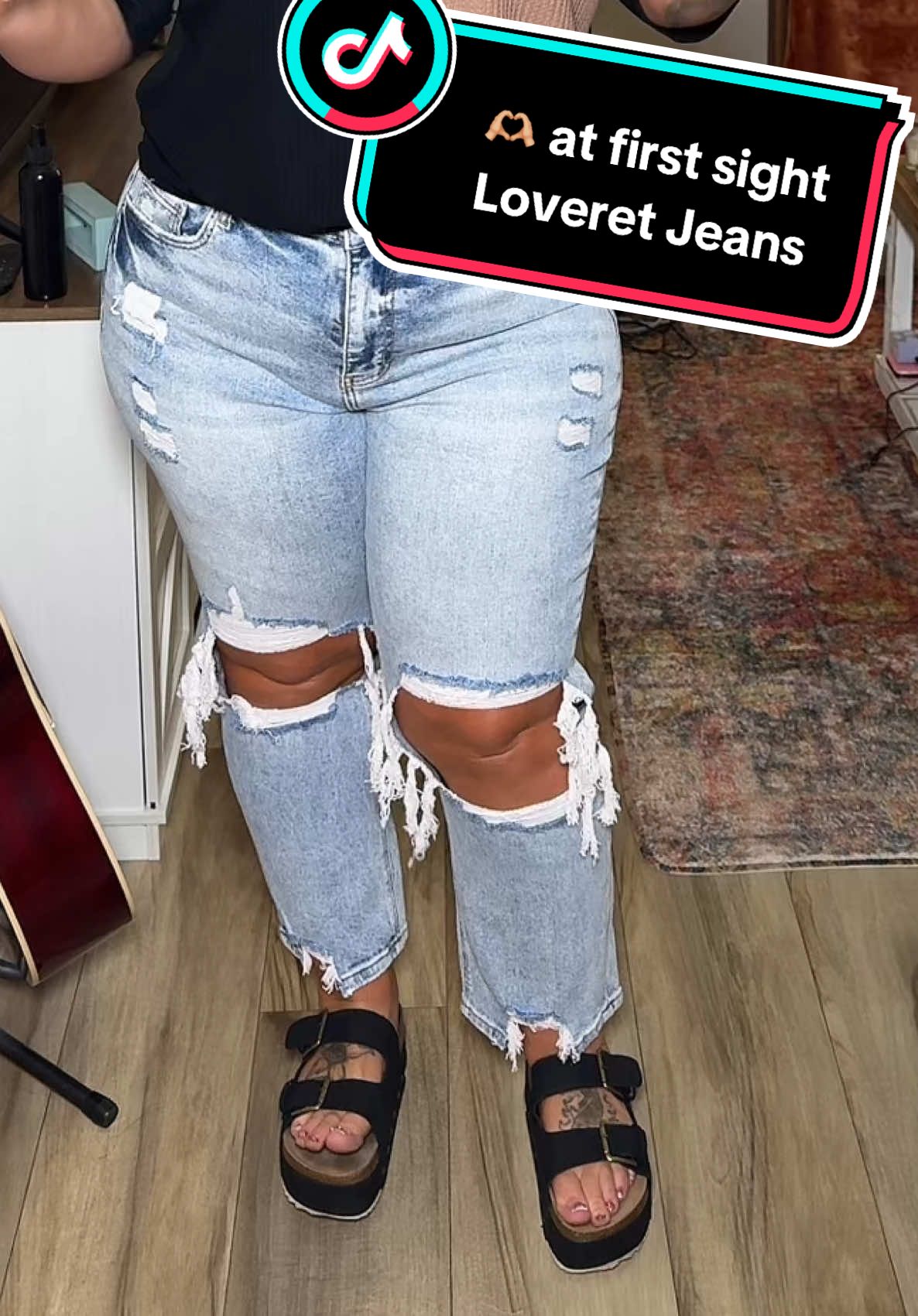 ✨ When denim meets destiny ✨ The Loveret Love at First Sight Jeans are made to flatter, fit, and make you fall in love at first wear. 💙👖 @Freckled Poppy  #LoveAtFirstSightJeans #LoveretStyle #DenimObsession #OOTDInspo #ChicAndComfy 