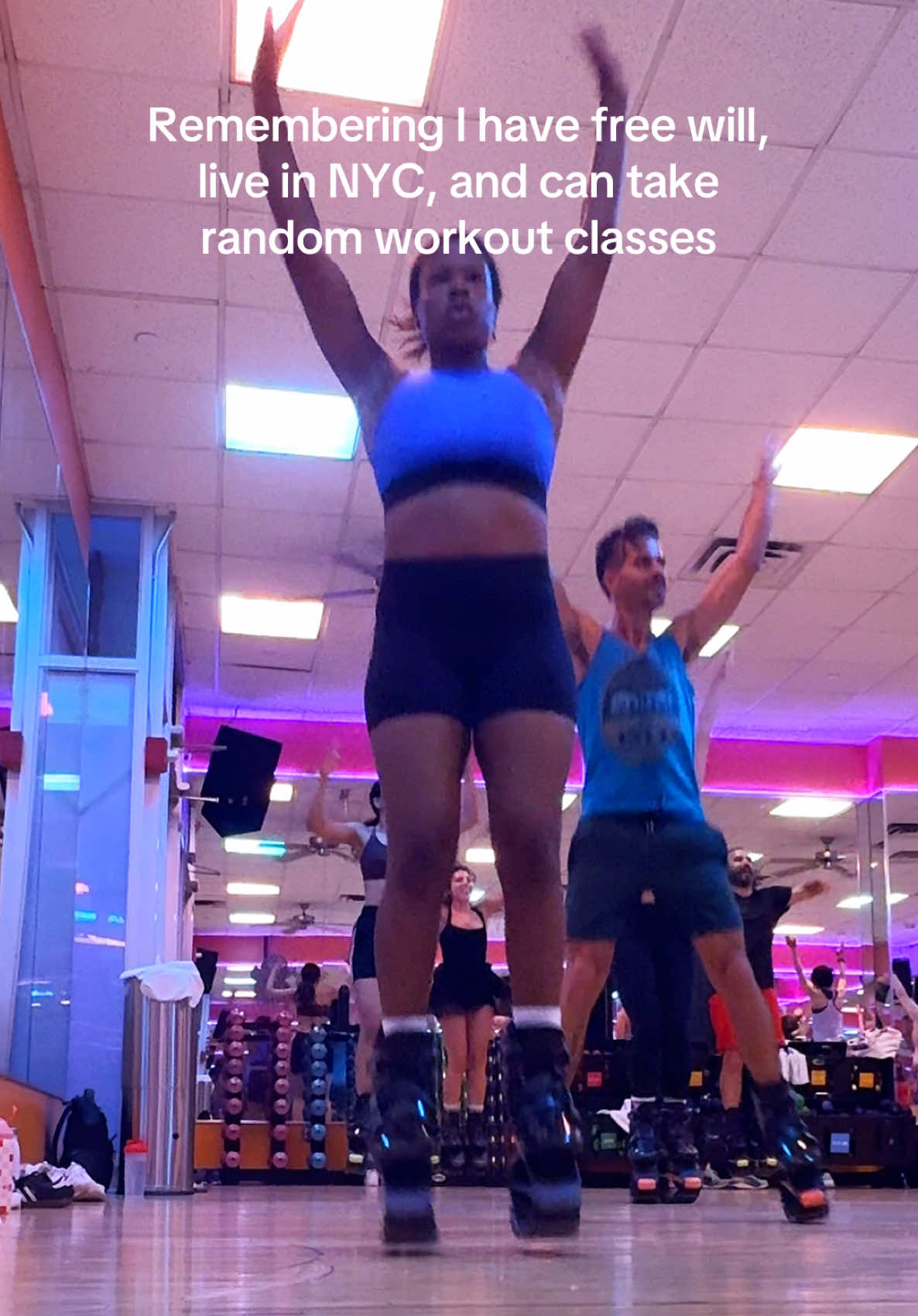 Solidcore, who? ✌🏾#nycworkout #nycthingstodo #solidcore #girlhood #funworkout 