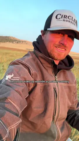 Nothing better than breathing fresh mountain air on a cool morning!🏔️☀️🙌🏻 #montana #ranching #cowboy #CircleRhorses #longlivecowboys 