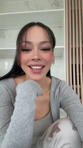Huhu Mausis 💗! In sieben Tagen geht die Tour los!!!!😻 AH ich freu mich so sehr euch alle wieder zu sehen 🥺 Es wird so toll!!!  Danke, dass ihr bis heute an meiner Seite seid, ich liebe euch unendlich 💗