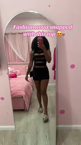 Fashion nova definitely snapped with this top. It’s so cute.