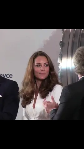 Inst mrsmiddletonx  #queen #princesscatherine #katemiddleton #duchessofcambridge #princess 