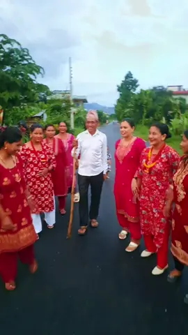 pari pari aayaka dhaka topi layaka 