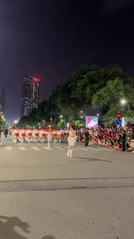 Từ biển khơi tới miền rừng núi cao,  Cờ đoàn ta mang ảnh Bác với tên người vĩ đại….!!! #a80 