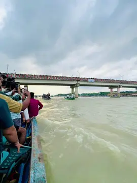 বেউথা মানিকগঞ্জ নৌকা বাইচ🚣🏻‍♀️🚣🏼‍♀️#viral #noukabaich #nouka #beutha #fyp #100kviews #tending #aurafarmning #fyppppppppppppppppppppppp #🚣🏻‍♀️ #নৌকাবাইচ #viraltiktok #foryoupage #repost #fo #copylink 