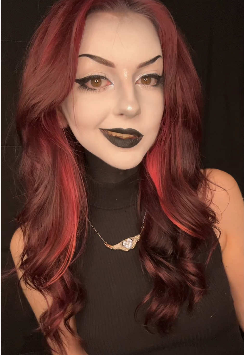 finally have an actual grey contour palette and she’s not blue for once!! #makeup #gothmakeup #mehronmakeup #makeuptransformation #fyp 