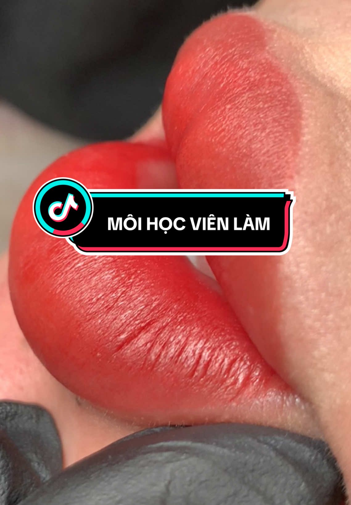 Ca môi lên mẫu do em học viên Hương Phạm - Khoá chuyên sâu Môi lên mẫu chiều nay.  Mn cho bạn ấy mấy điểm nè😍 #Sunshinelips #Studentwork #ElizabethAcademy #xuhuong#moixinh #booking #Lips #trendvideo #bystudent #ilovetiktok 