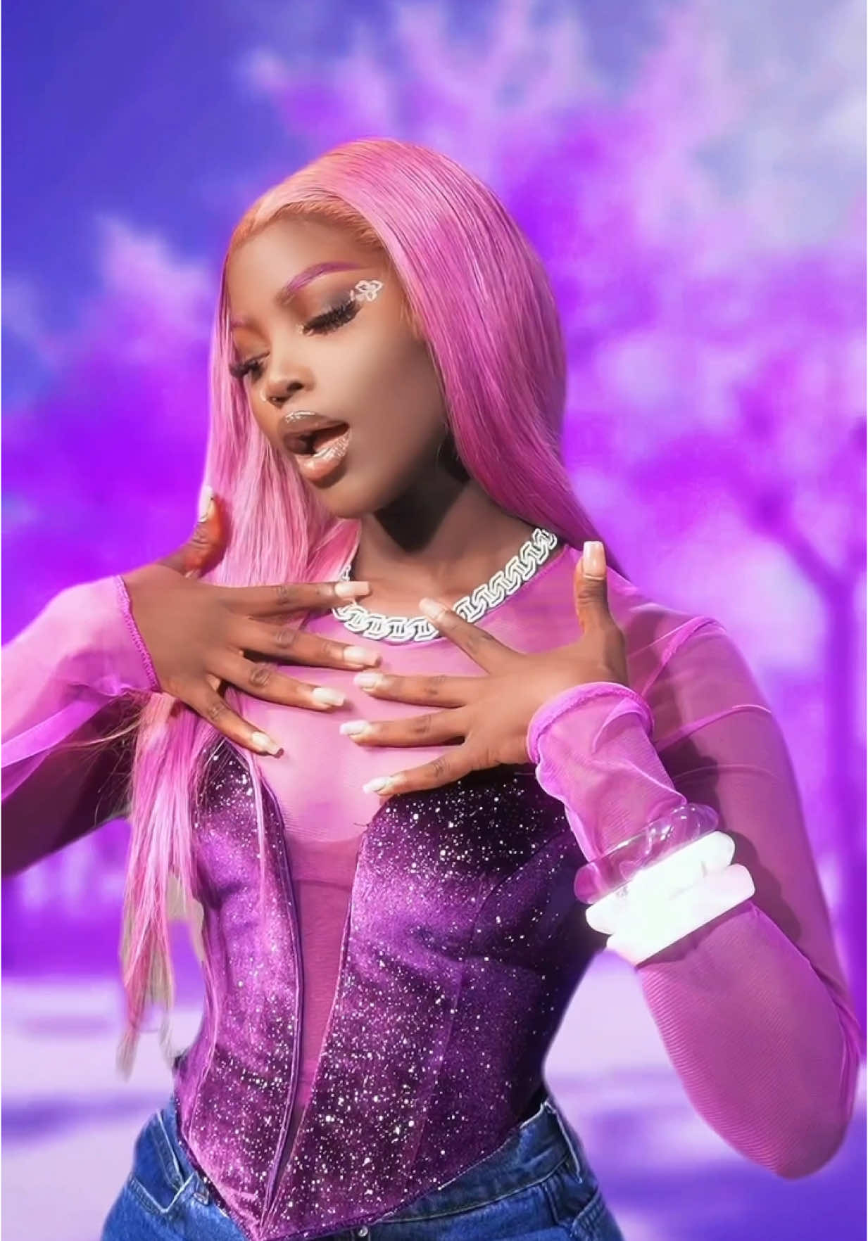 @Iconik-prod @Beautyhairbymamita @yasseyass1 @𝐹𝑎𝑡𝑜𝑢𝑢💄 