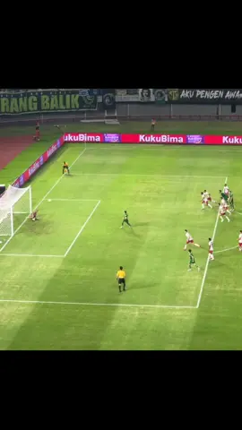 GOOLLL PANENKA BRUNO MOREIRA 🔥🔥🔥 #masukstadion #persebaya #baliunited 