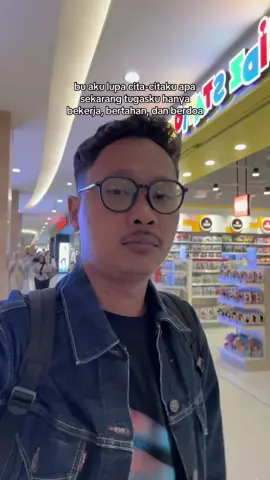 sejak hari itu, aku gabisa lagi berlindung dibalik 