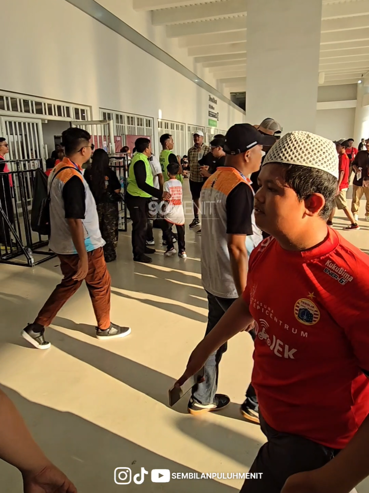 Badru Everywhere😂👏 #SembilanPuluhMenit #Persija 