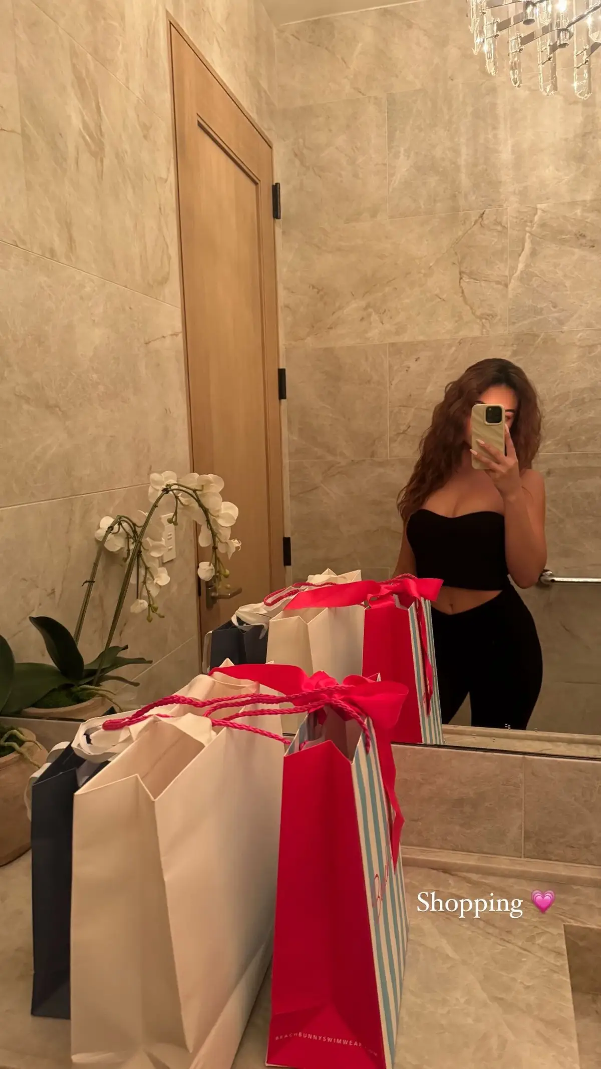 the only life for me 🍵🛍️