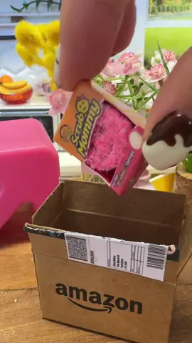 POV: You just got the tiniest package 📦✨ Guess what’s inside.. #creatorsearchinsights #miniature #minitok #whatsinthebox #minidelivery 