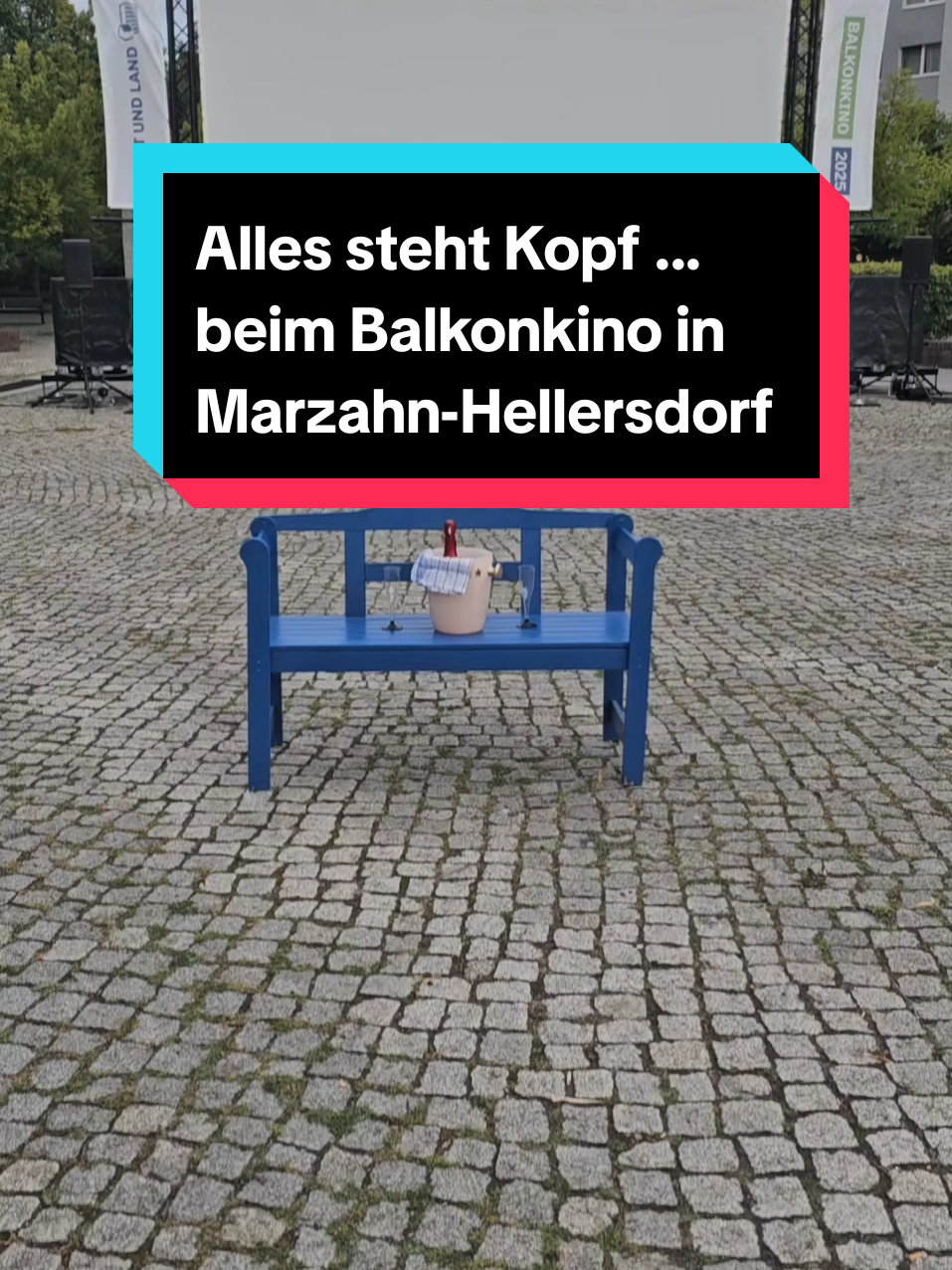 🎬✨ 3. Balkonkino-Abend auf dem Cecilienplatz – diesmal mit dem wunderbaren Animationsfilm „Alles steht Kopf“ 🧠💜💛❤️💚! So viele Emotionen auf der Leinwand, noch mehr im Publikum – Lachen, Staunen & ganz viel Gänsehaut unter freiem Himmel 🌌🍿. Danke an STADT & LAND für die top Organisation 🙌 und natürlich an mein unschlagbares Team, das euch wieder mit frischem, mega leckerem Popcorn versorgt hat 🍿💙. ➡️ Was war euer Lieblingsmoment gestern? Schreib’s in die Kommentare ⬇️ #kiezmacheralex #marzahnhellersdorf #kino #Popcorn #fürdich 