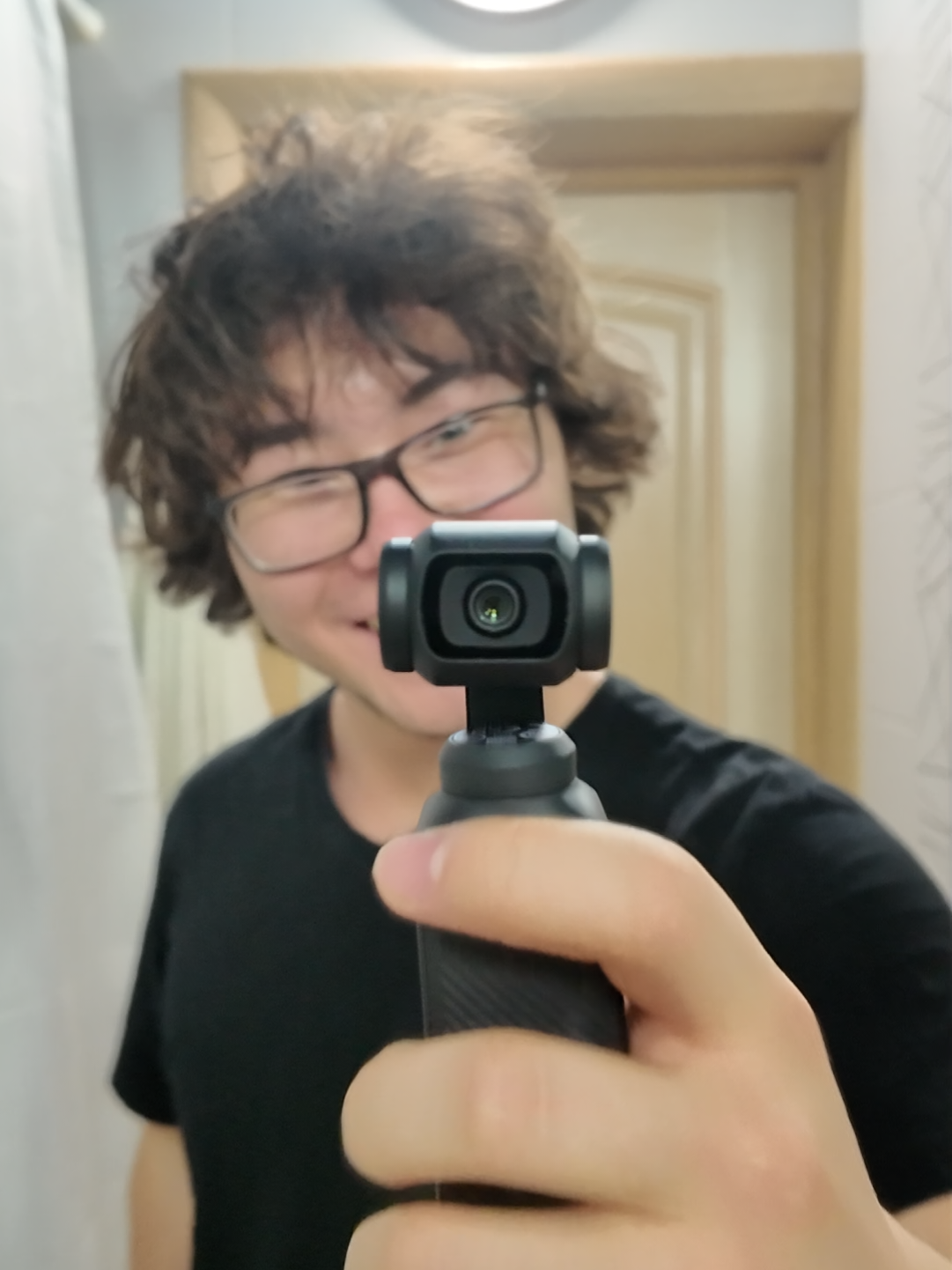 Dji osmo pocket 3 just built different. Absolute demolisher of all portable cameras (almost)