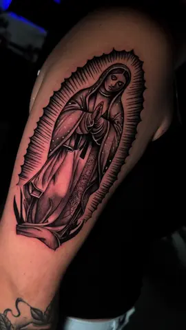 Full body or half? I love both 💪🏼 Booking in Los Angeles  📍 Arts District  Do not fall for fake profiles  Don’t send money to any random accounts #tattooinspo #tattootiktok #firsttattoo #virginmary #guadeloupe 