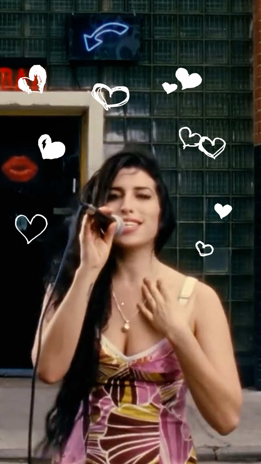 21 years of 'F Me Pumps'. To celebrate this milestone of one of Amy's most iconic tracks, from her debut album Frank, we look back at the equally iconic music video 🖤