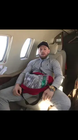 MaC 🏄#conormcgregor #thenotoriousmma #UFC #foryoupage #funny 