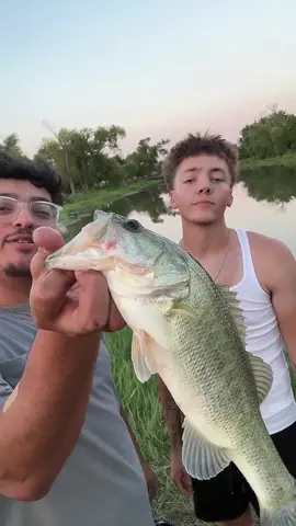 Really did me wrong on this one😭 #fishingtiktoks #fishing #Outdoors #bassfishing #fishtok 