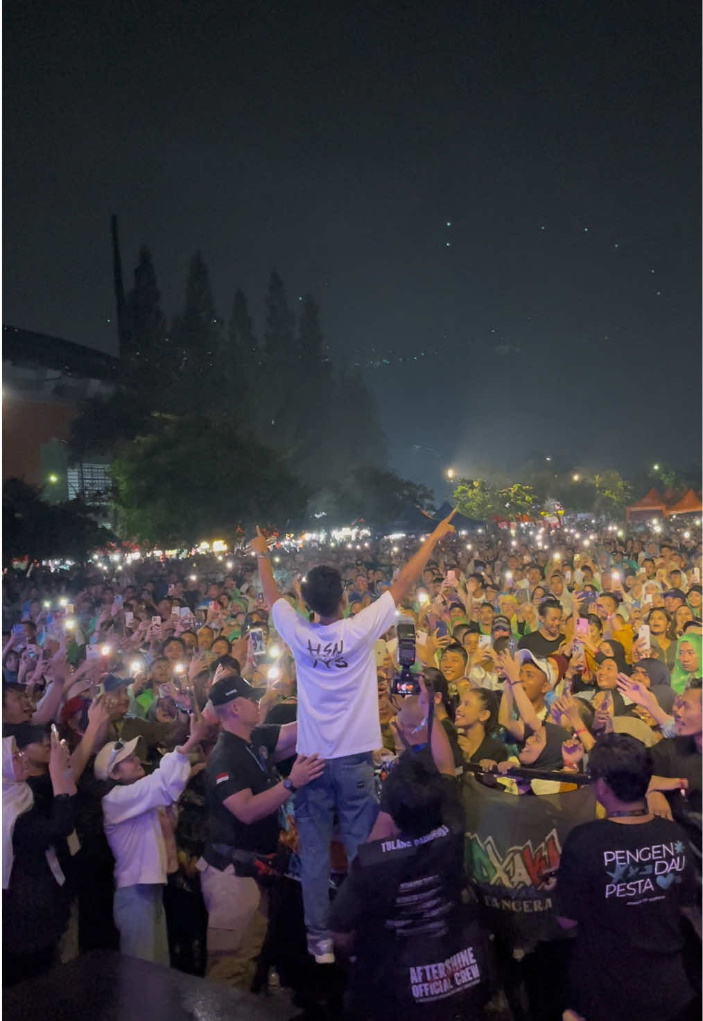 Terimakasih Bogor Terimakasih Unity in Ambyar🔥 Absen sek udan udan karo nangis , ojo nganti masuk angin yaa  #unityambyar #bogor 