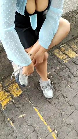 ojitos mentirosos pies hermosos 