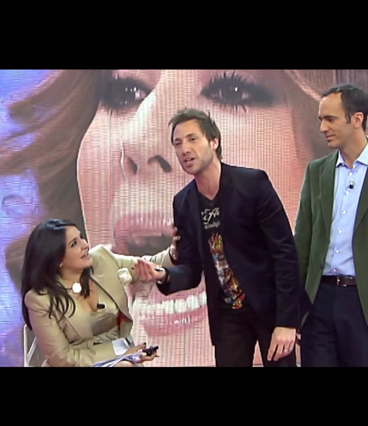#AidaNizar #AntonioDavid #bronca #acusaciones #altercado #enemigos #conflicto #Malrollo #RocioCarrasco #enfrentamiento 