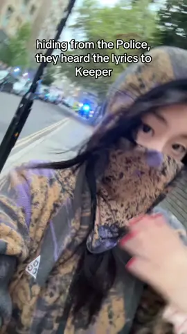 Ninja girl with illegal lyrics 🥷🏻