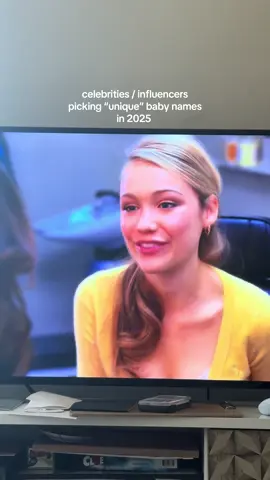 I feel like nara smith would name her child “hat” unironically #fyp #30rock #babynames #fypシ 